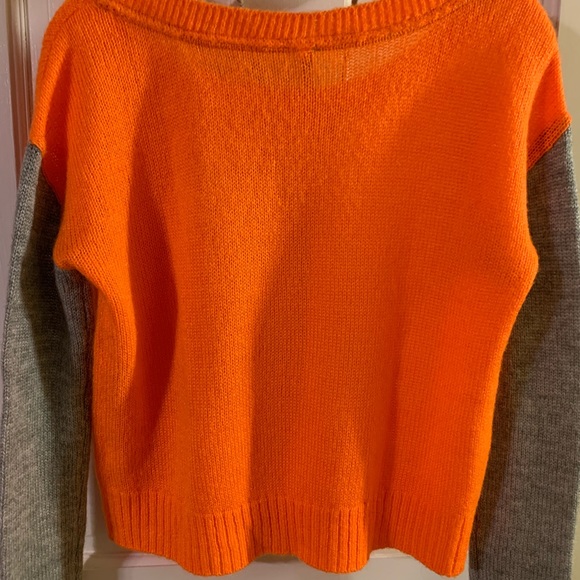 Aeropostale Colorblocked Sleeve Crew Knit Sweater - Picture 4 of 7